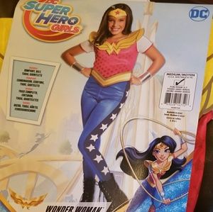 Super hero girls